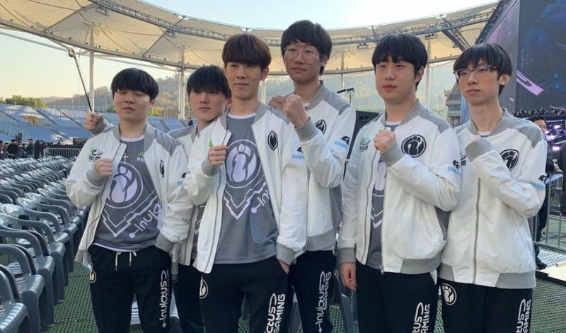 在这样的趋 在这样的趋