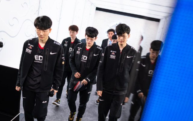 但近年来更 但近年来更